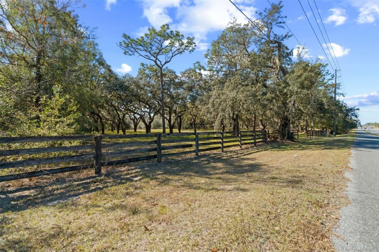 4290 W Norvell Bryant Highway, Crystal River, FL 34429 Photo