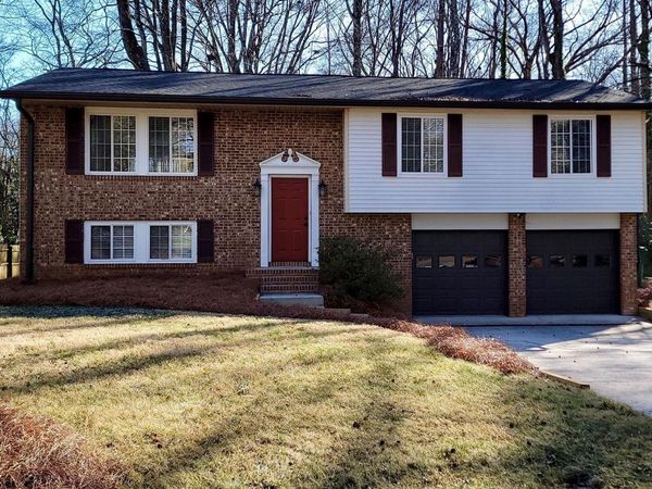 7211 Rollingridge Drive, Charlotte, NC 28211