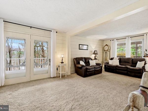 236 KUMP DRIVE, GORE, VA 22637