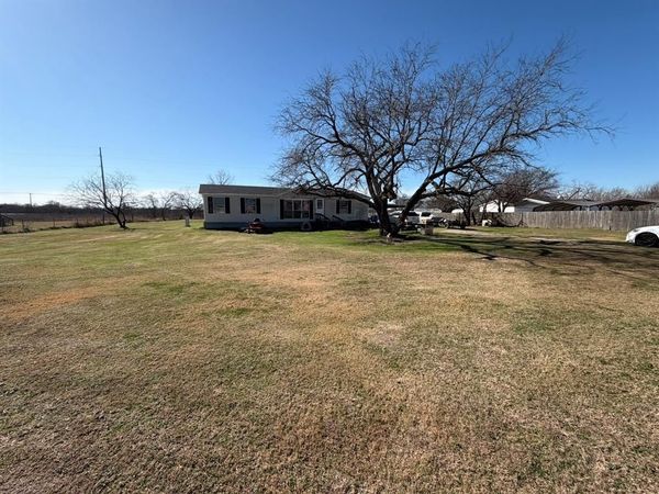 7311 S Interstate 45 Service Road, Alma, TX 75119