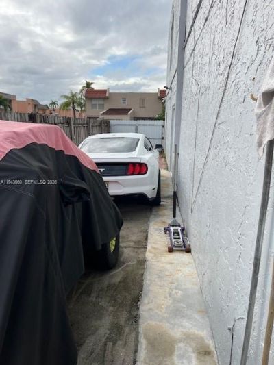 4211 W 10th Ln , Hialeah, FL 33012 Photo