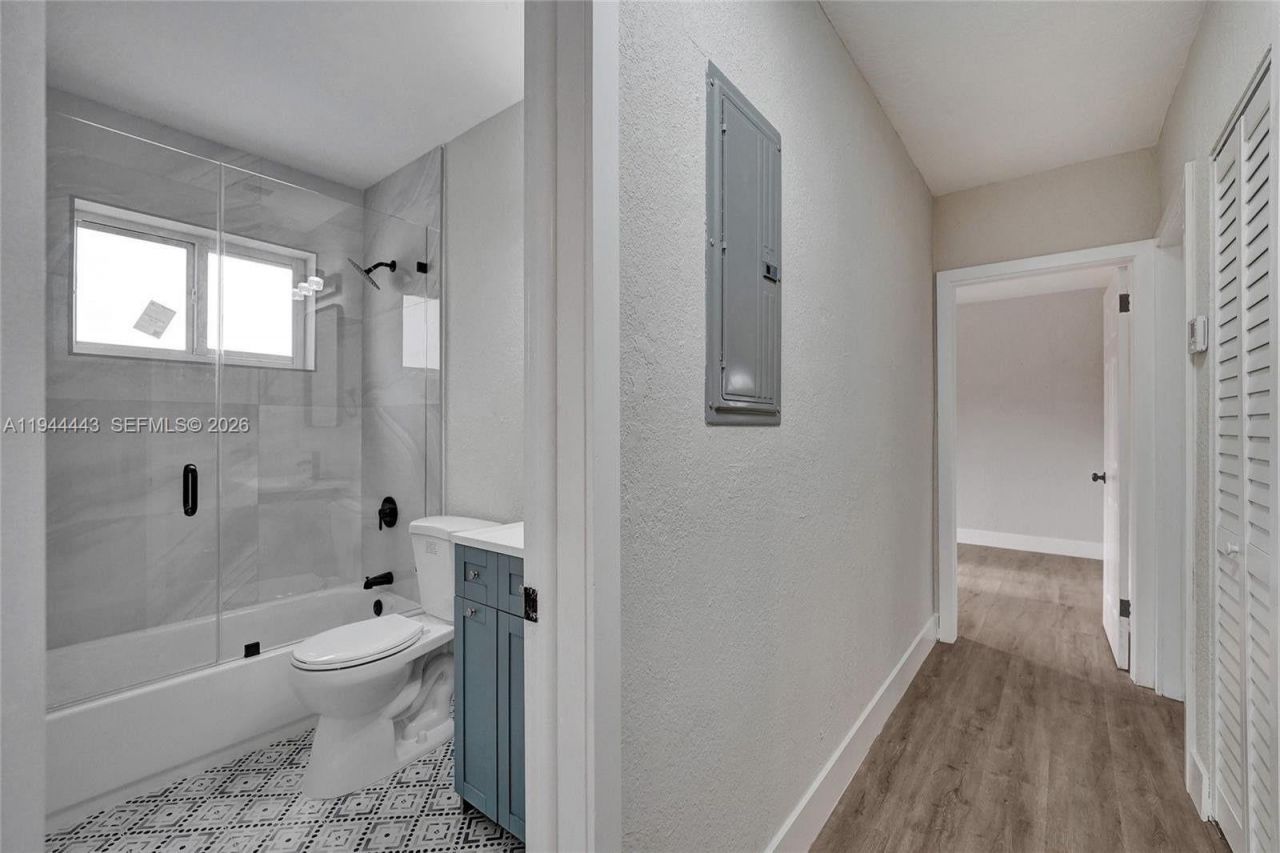 21021 NE 13th Pl, Miami, FL 33179 Photo