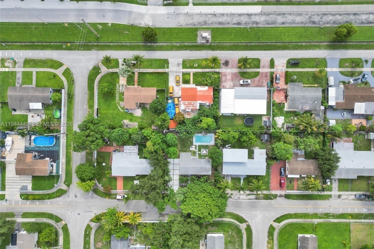 21021 NE 13th Pl, Miami, FL 33179 Photo