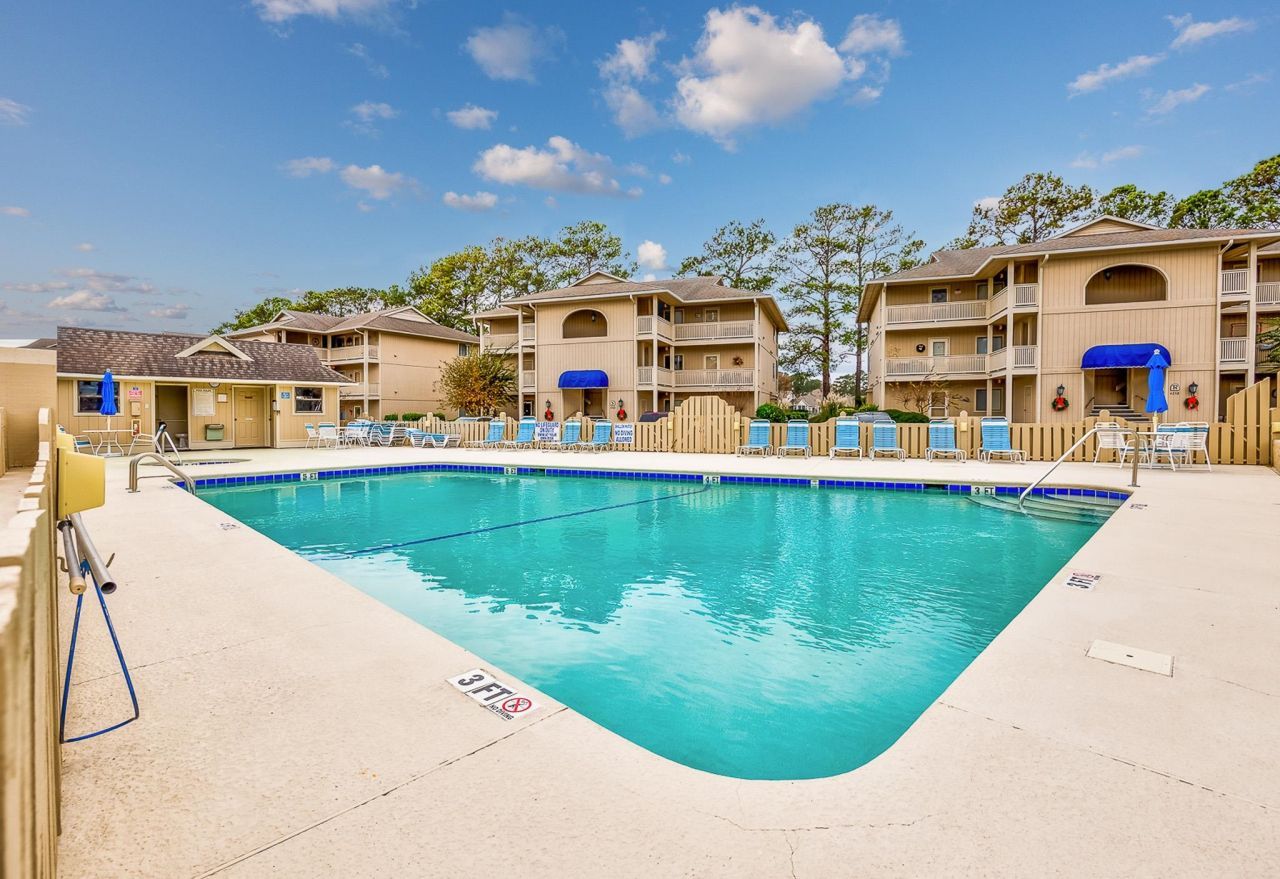 4230 Pinehurst Circle Photo 20