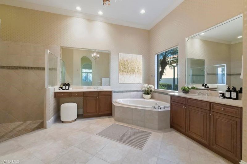 16834 Cabreo Dr, Naples, FL 34110 Photo