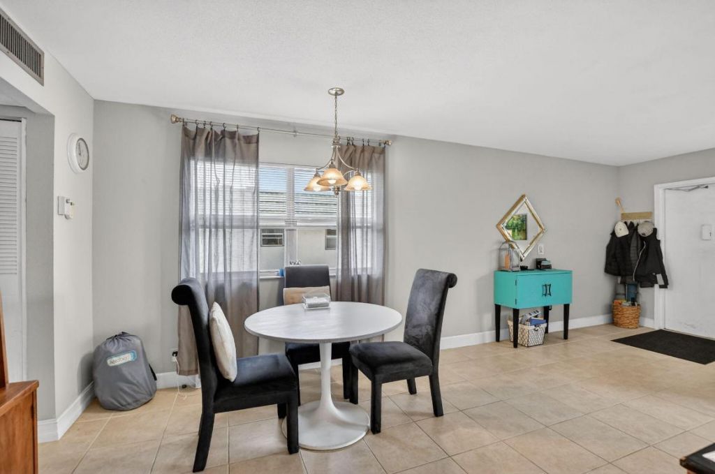 471 Monaco J, Delray Beach, FL 33446 Photo