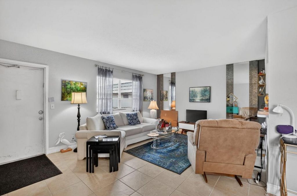 471 Monaco J, Delray Beach, FL 33446 Photo