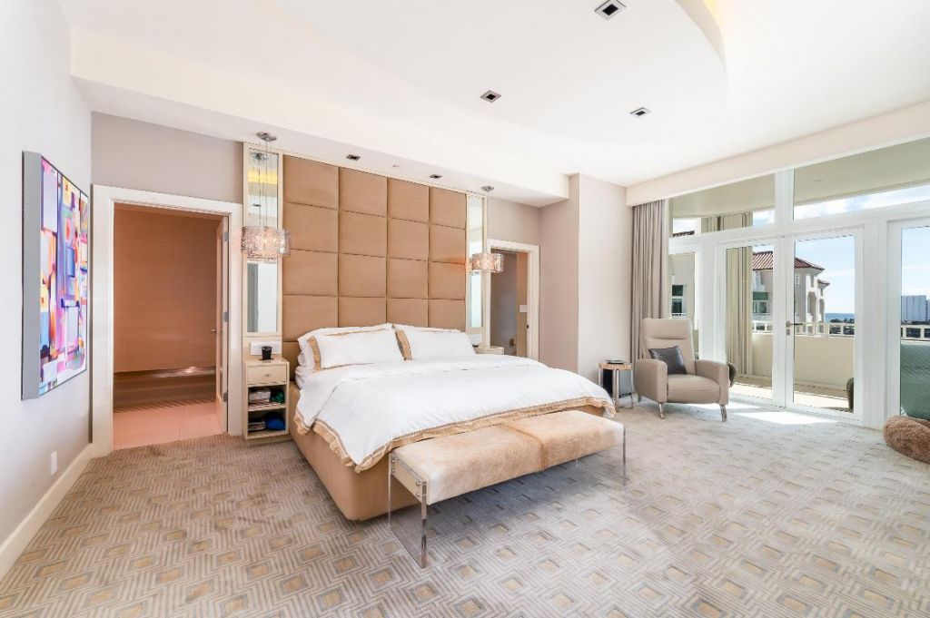 300 SE 5th Avenue, Unit 8140, Boca Raton, FL 33432 Photo