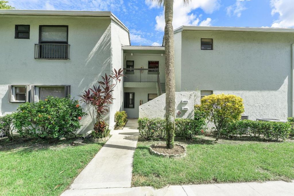 3993 Carambola Circle N, Unit 2998, Coconut Creek, FL 33066 Photo