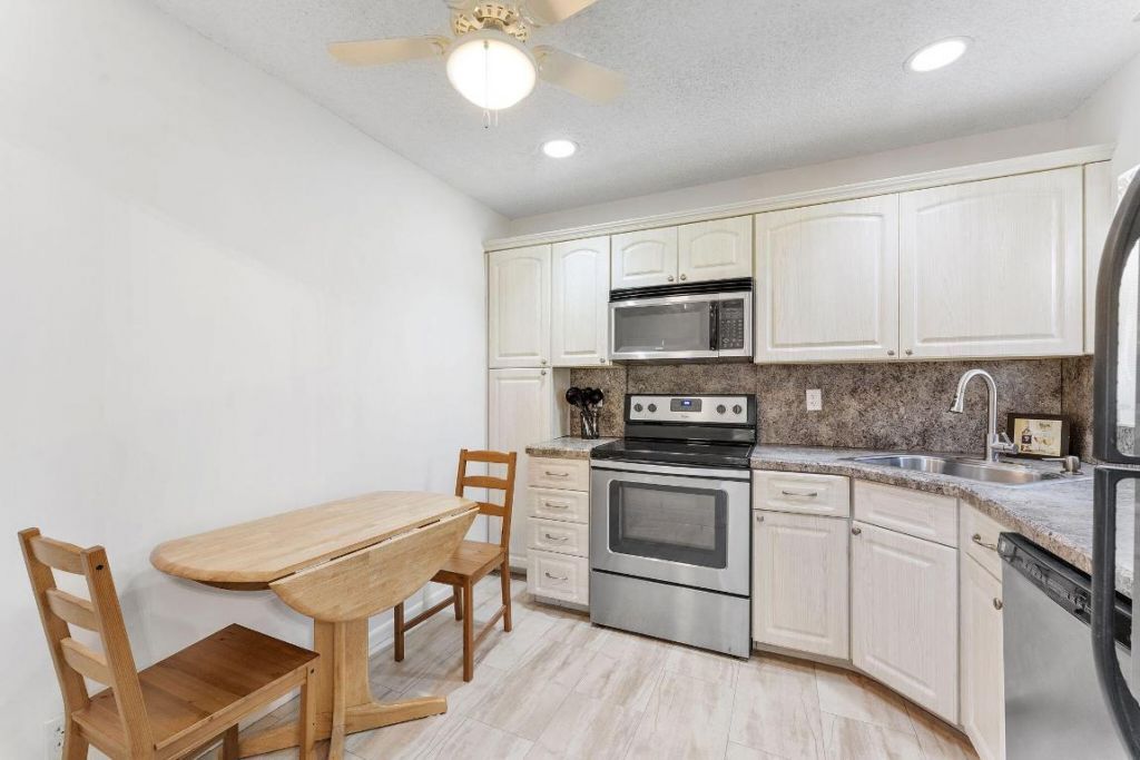 3993 Carambola Circle N, Unit 2998, Coconut Creek, FL 33066 Photo