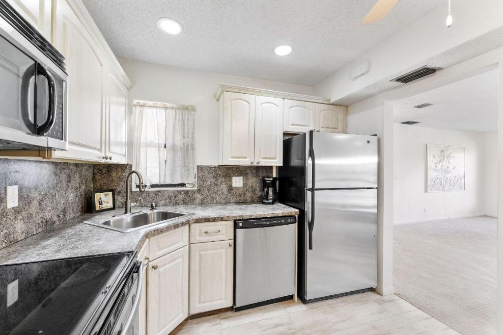 3993 Carambola Circle N, Unit 2998, Coconut Creek, FL 33066 Photo