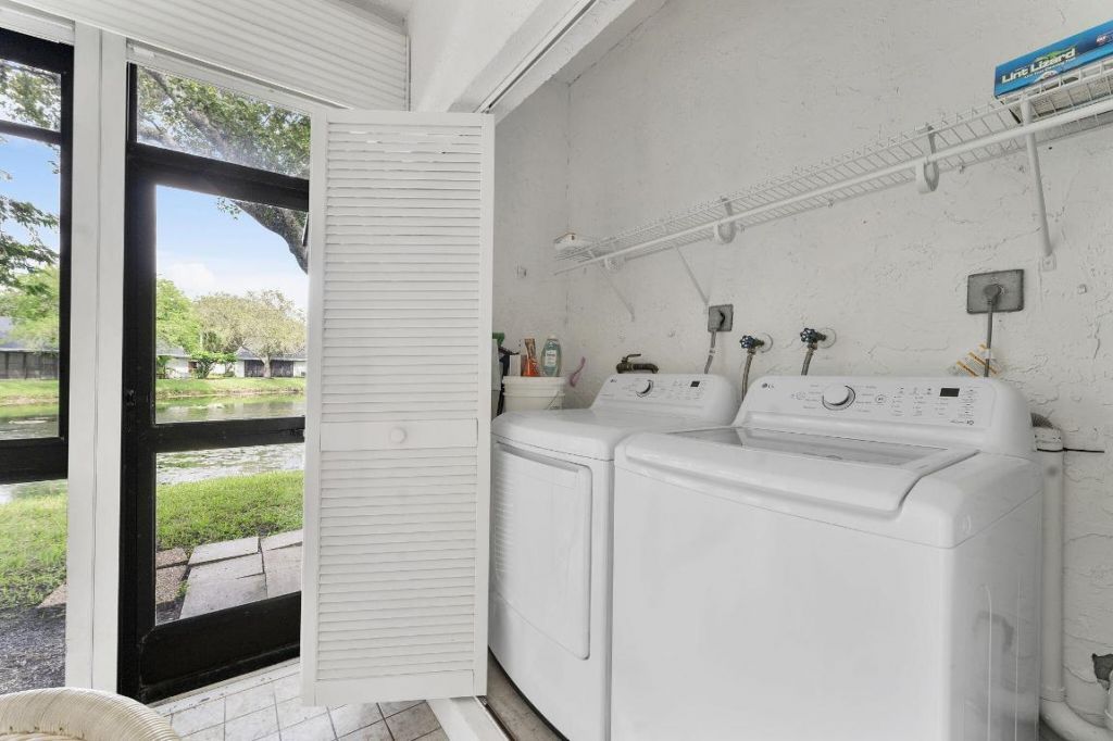 3993 Carambola Circle N, Unit 2998, Coconut Creek, FL 33066 Photo