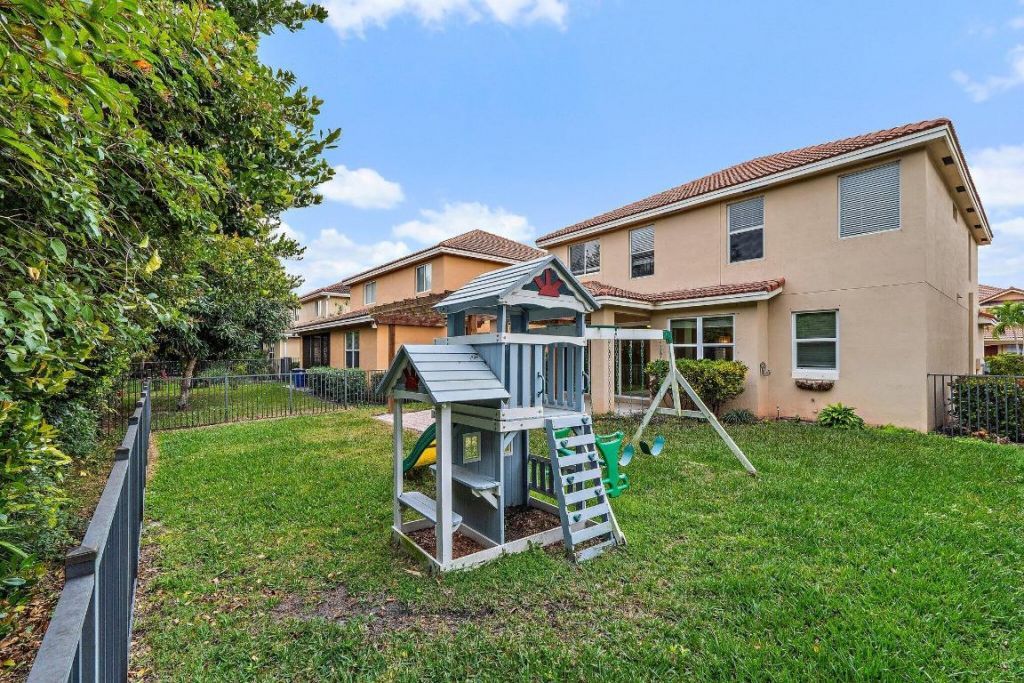 5903 SE Crooked Oak Avenue, Hobe Sound, FL 33455 Photo