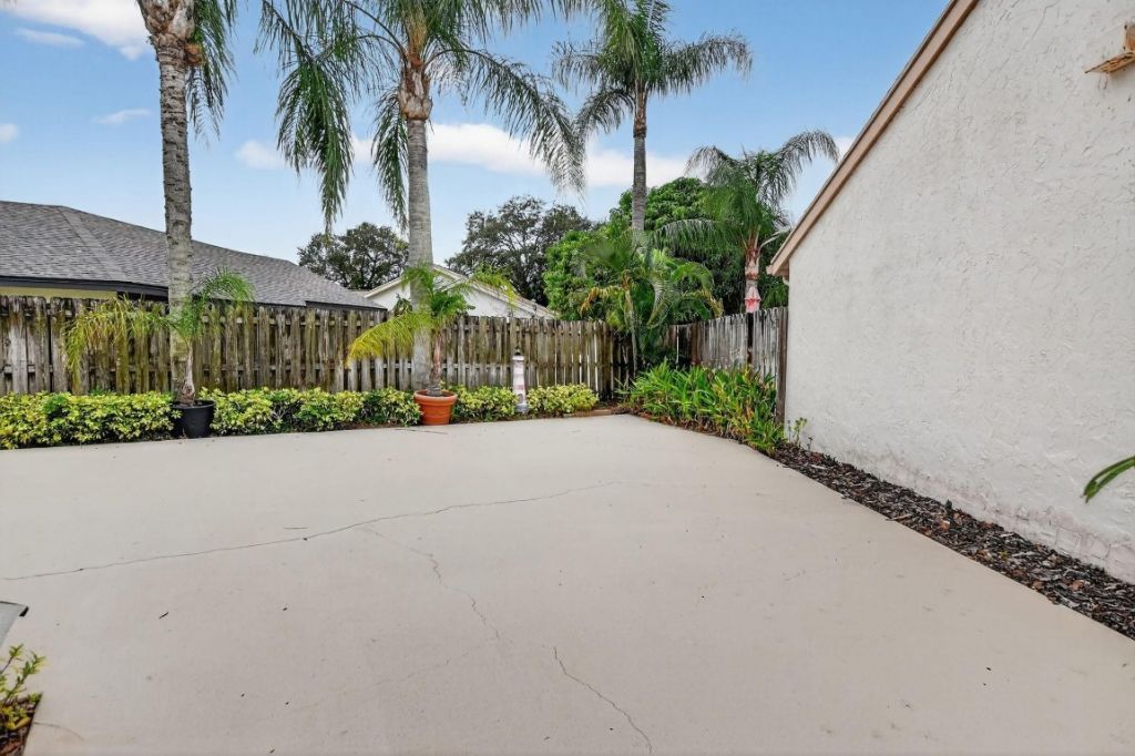 21725 Chimney Rock Park Circle, Boca Raton, FL 33428 Photo