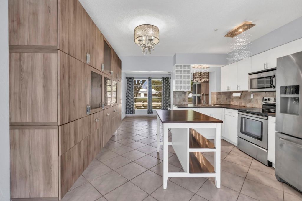 7115 NW 73rd Street, Tamarac, FL 33321 Photo