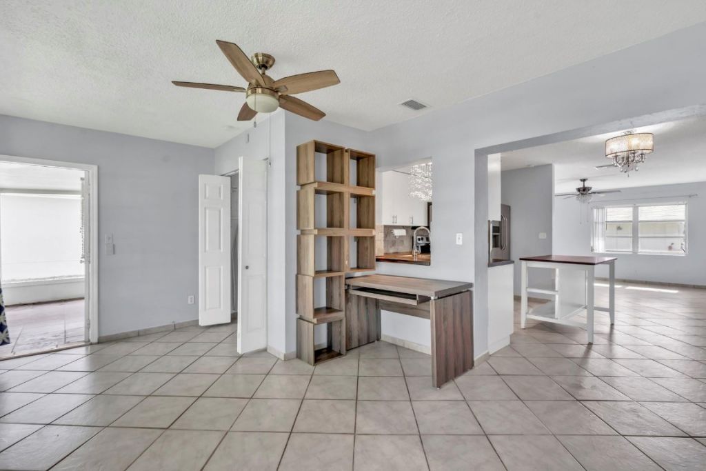 7115 NW 73rd Street, Tamarac, FL 33321 Photo