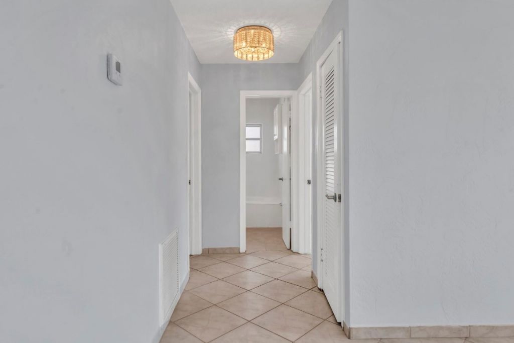 7115 NW 73rd Street, Tamarac, FL 33321 Photo