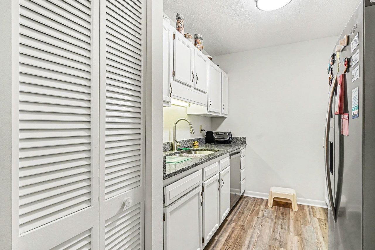 5001 Little River Rd. Photo 11