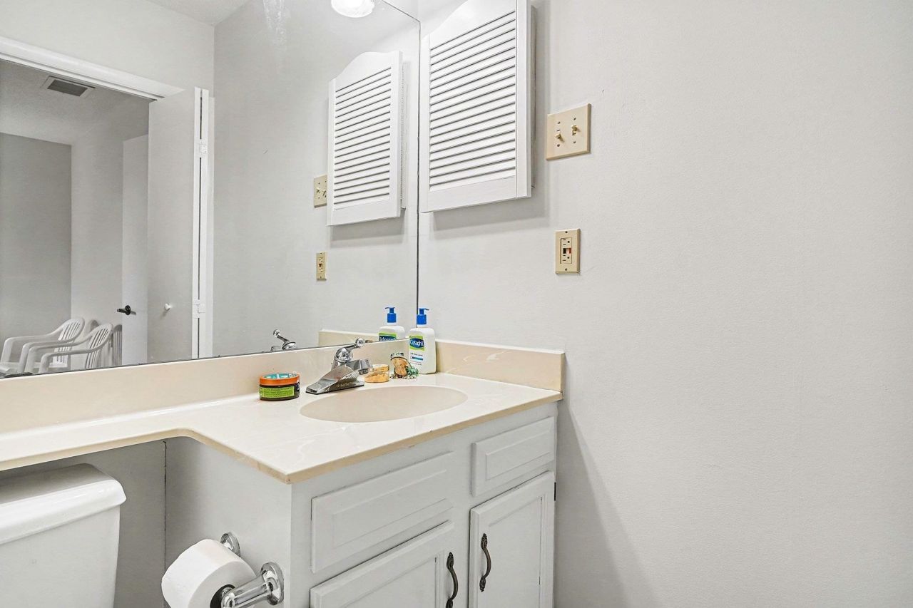 5001 Little River Rd. Photo 14