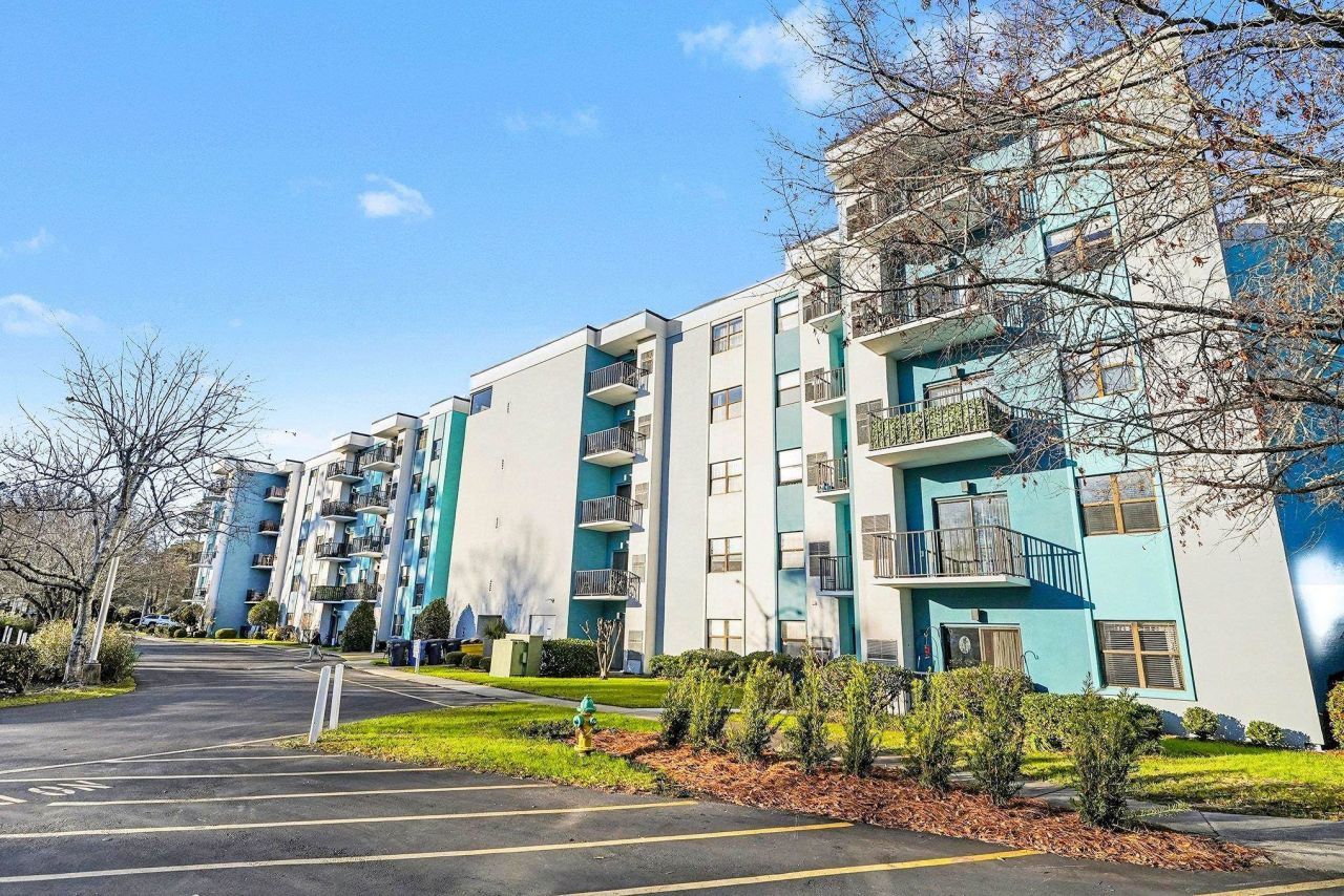 5001 Little River Rd. Photo 2