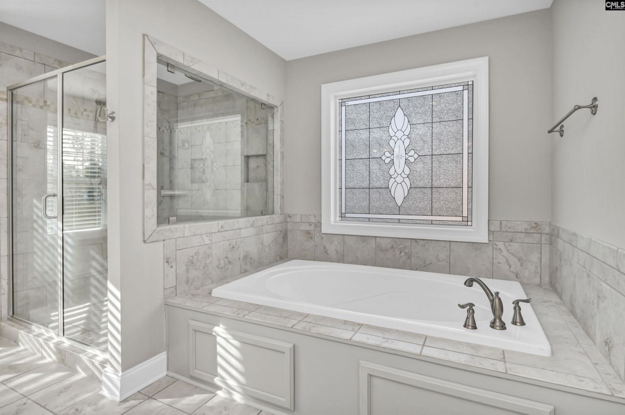 630 Dutchmans Creek Trail  Photo 23