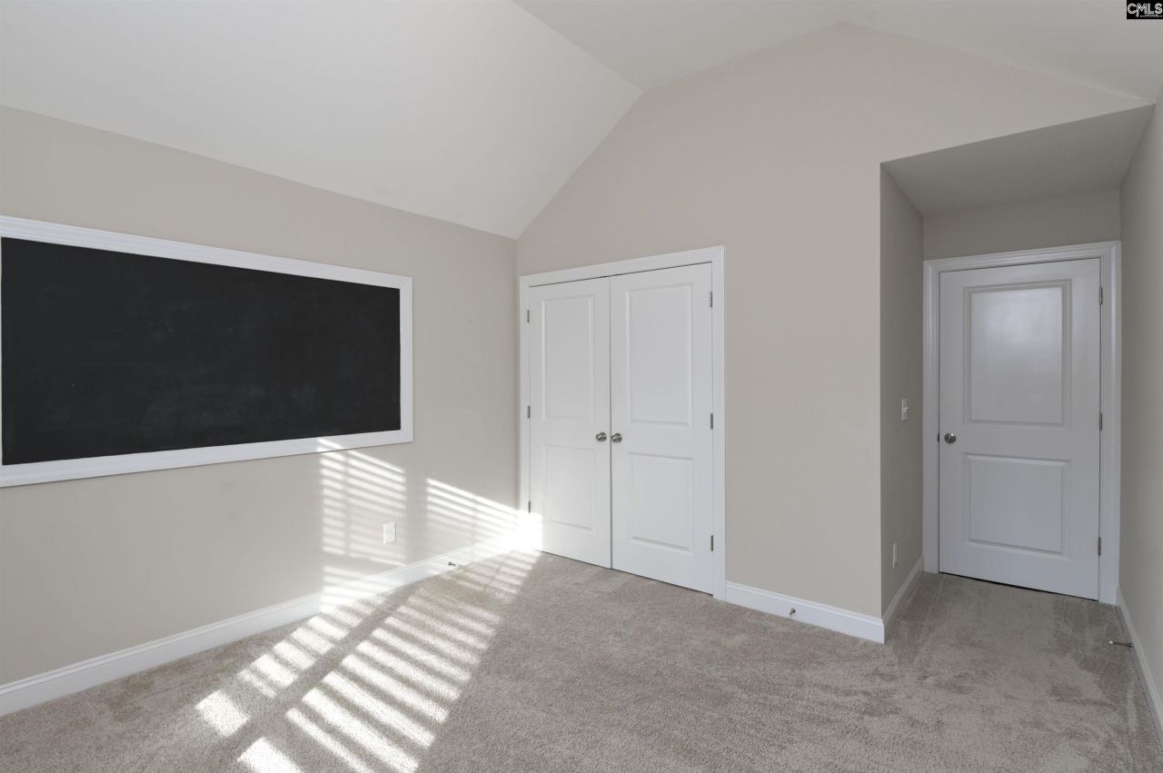 630 Dutchmans Creek Trail  Photo 25