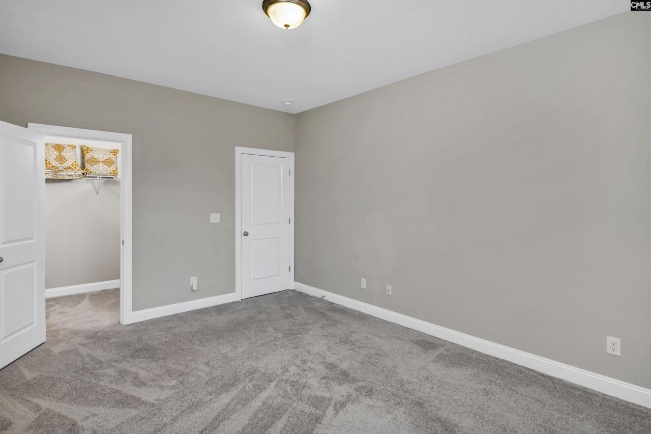 630 Dutchmans Creek Trail  Photo 31