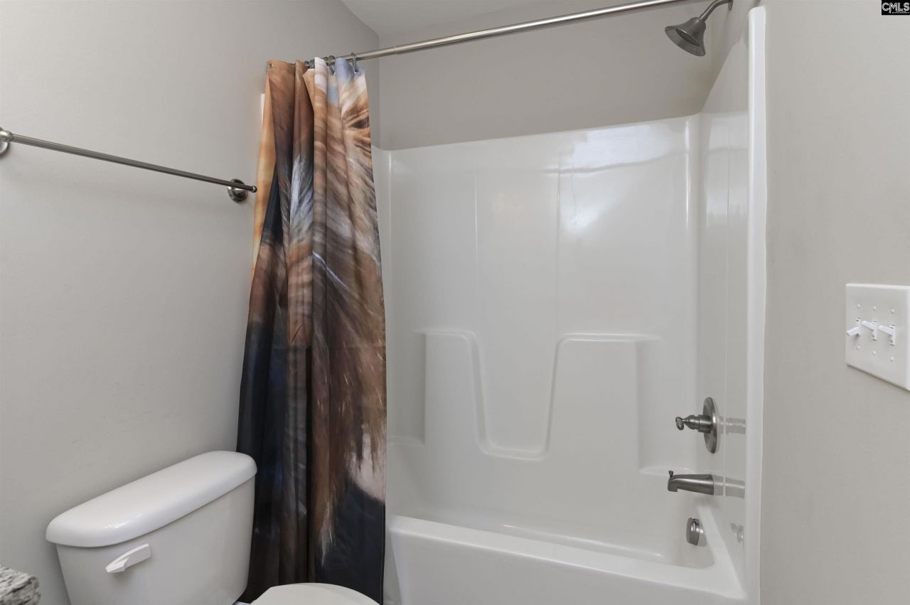 630 Dutchmans Creek Trail  Photo 32