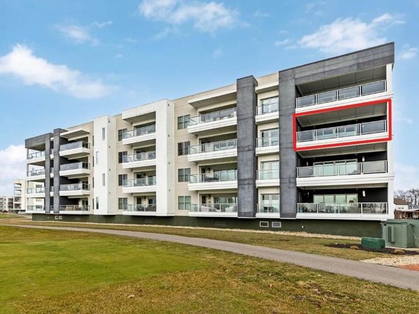 5233 Highpointe Lakes Drive, Unit 301, Westerville, OH 43081