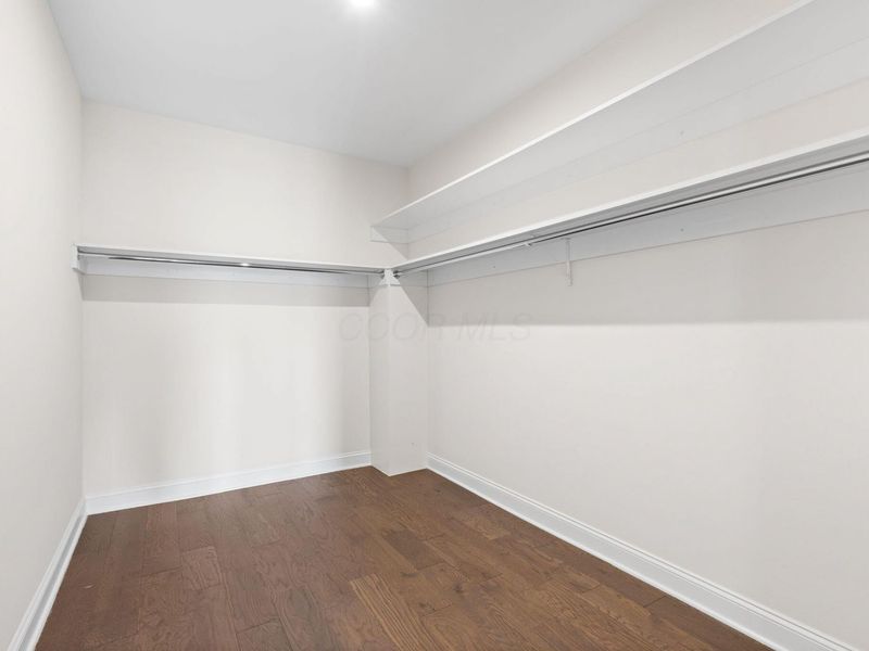 5233 Highpointe Lakes Drive, Unit 301, Westerville, OH 43081 Photo 16