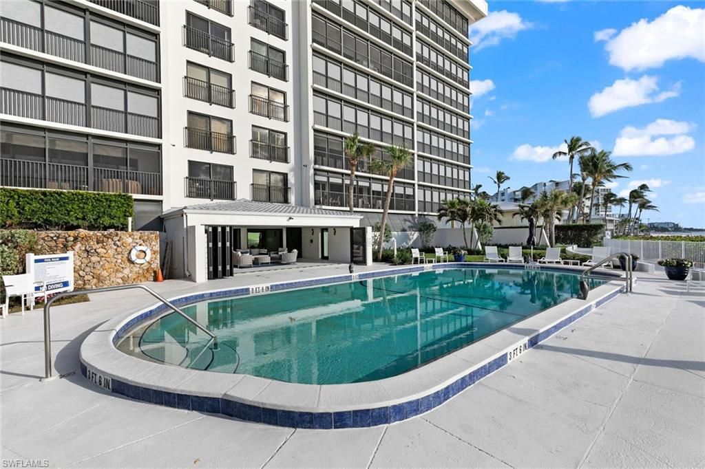 2171 Gulf Shore Blvd N, Unit 104, Naples, FL 34102 Photo