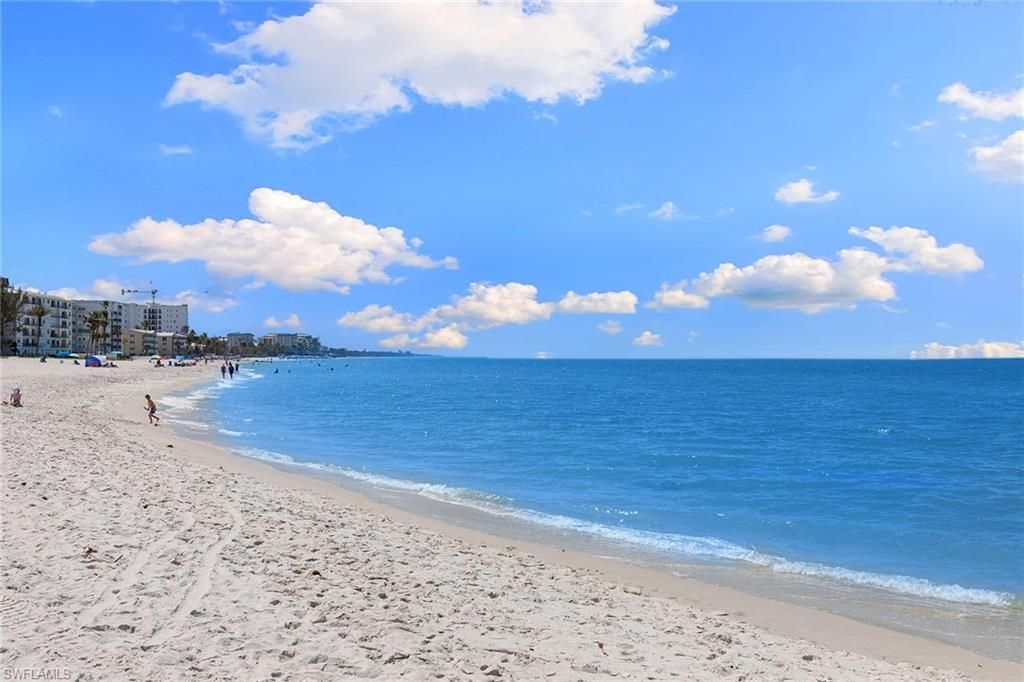 2171 Gulf Shore Blvd N, Unit 104, Naples, FL 34102 Photo