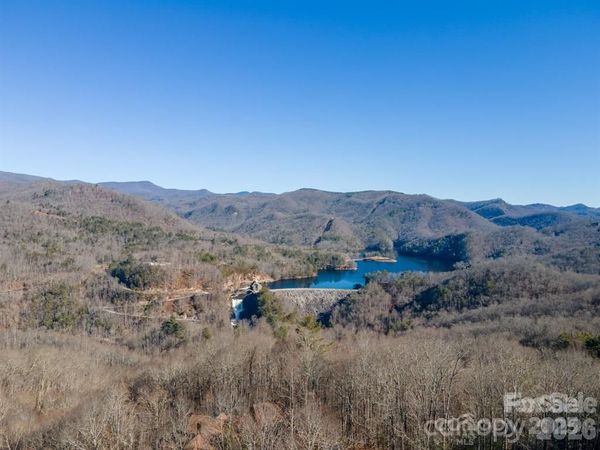 1211 Lake Forest Drive , Tuckasegee, NC 28783