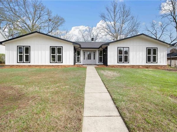 2333 Huffman Drive W, Mobile, AL 36693