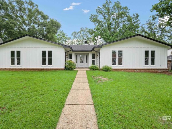 2333 W Huffman Drive, Mobile, AL 36693