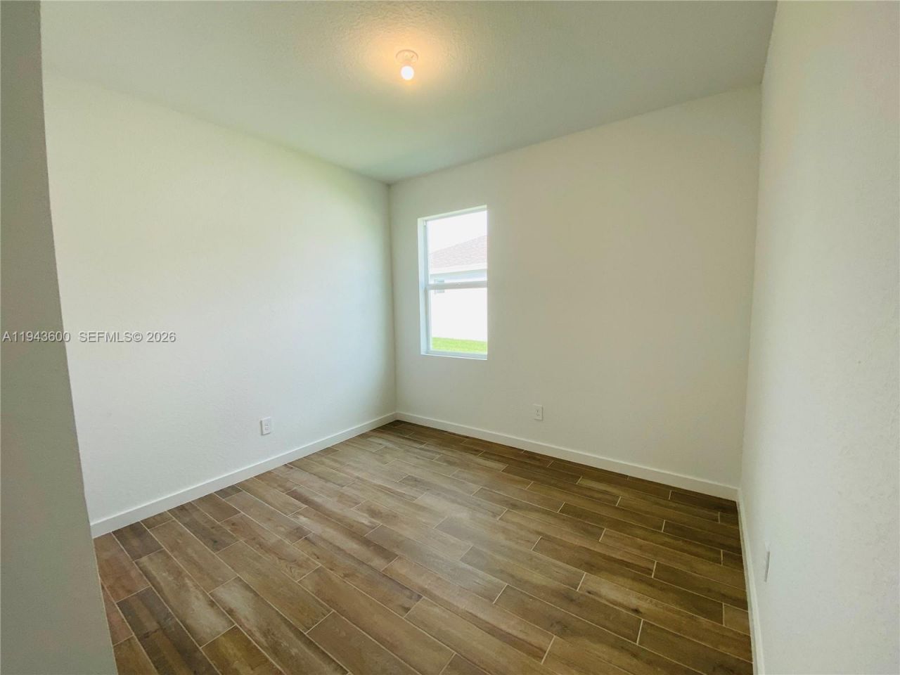2099 NE Cedar St, Jensen Beach, FL 34957 Photo