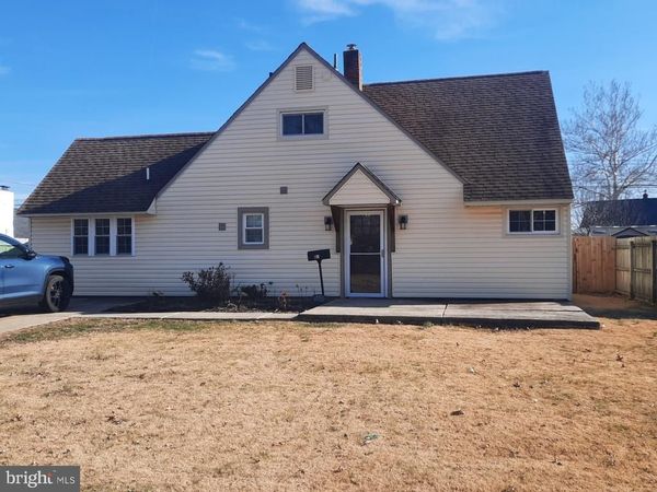 334 CRABTREE DRIVE, LEVITTOWN, PA 19055