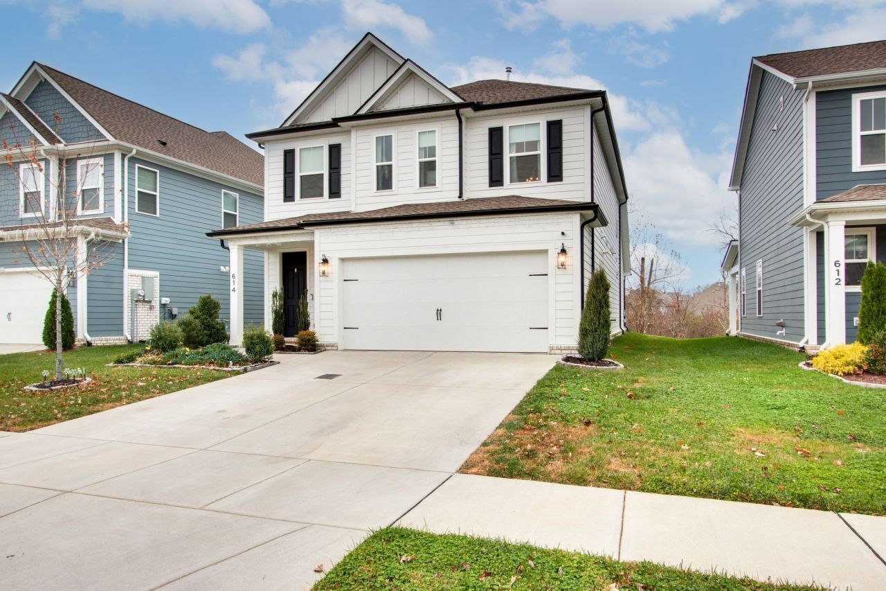 614 Conifer Dr, Spring Hill, TN 37174 Main Photo