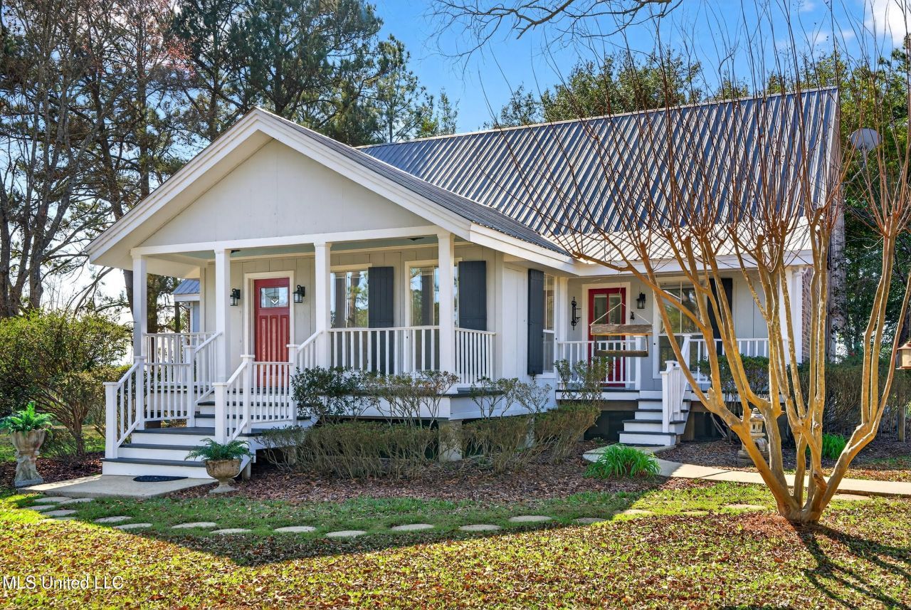 96 View Drive, Poplarville, MS 39470 Main Photo