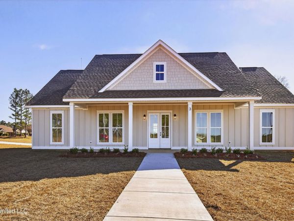 3 Shadow Wood Drive, McHenry, MS 39561