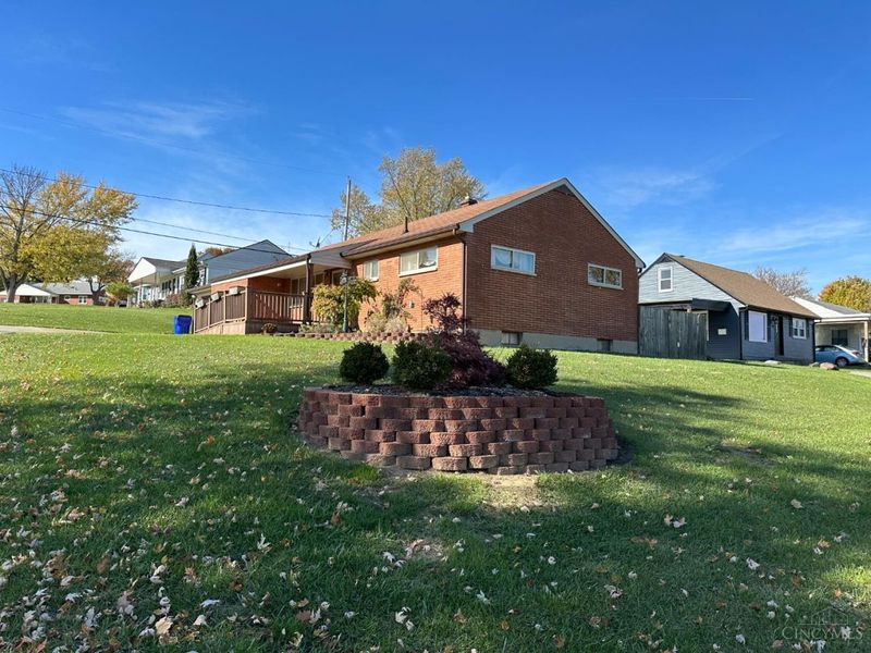 30 Berkshire Court, Hamilton, OH 45013 Photo 2