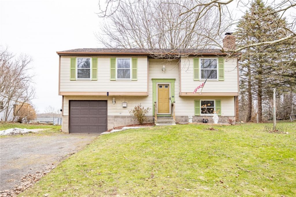 3248 Dayspring Ridge, Walworth, NY 14568 Main Photo