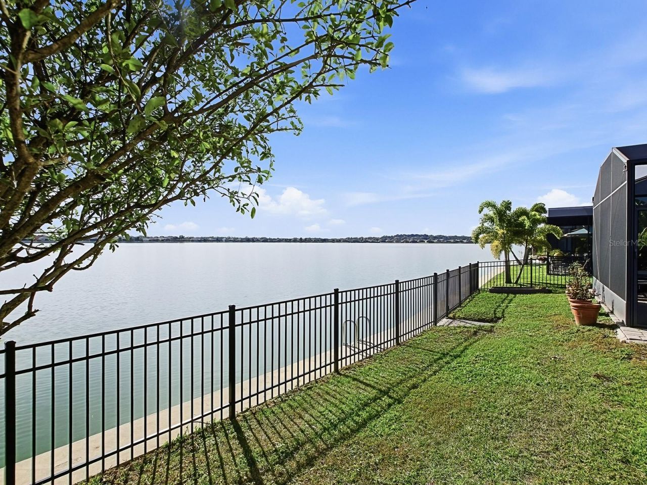 417 Blue Cypress Drive, Groveland, FL 34736 Photo