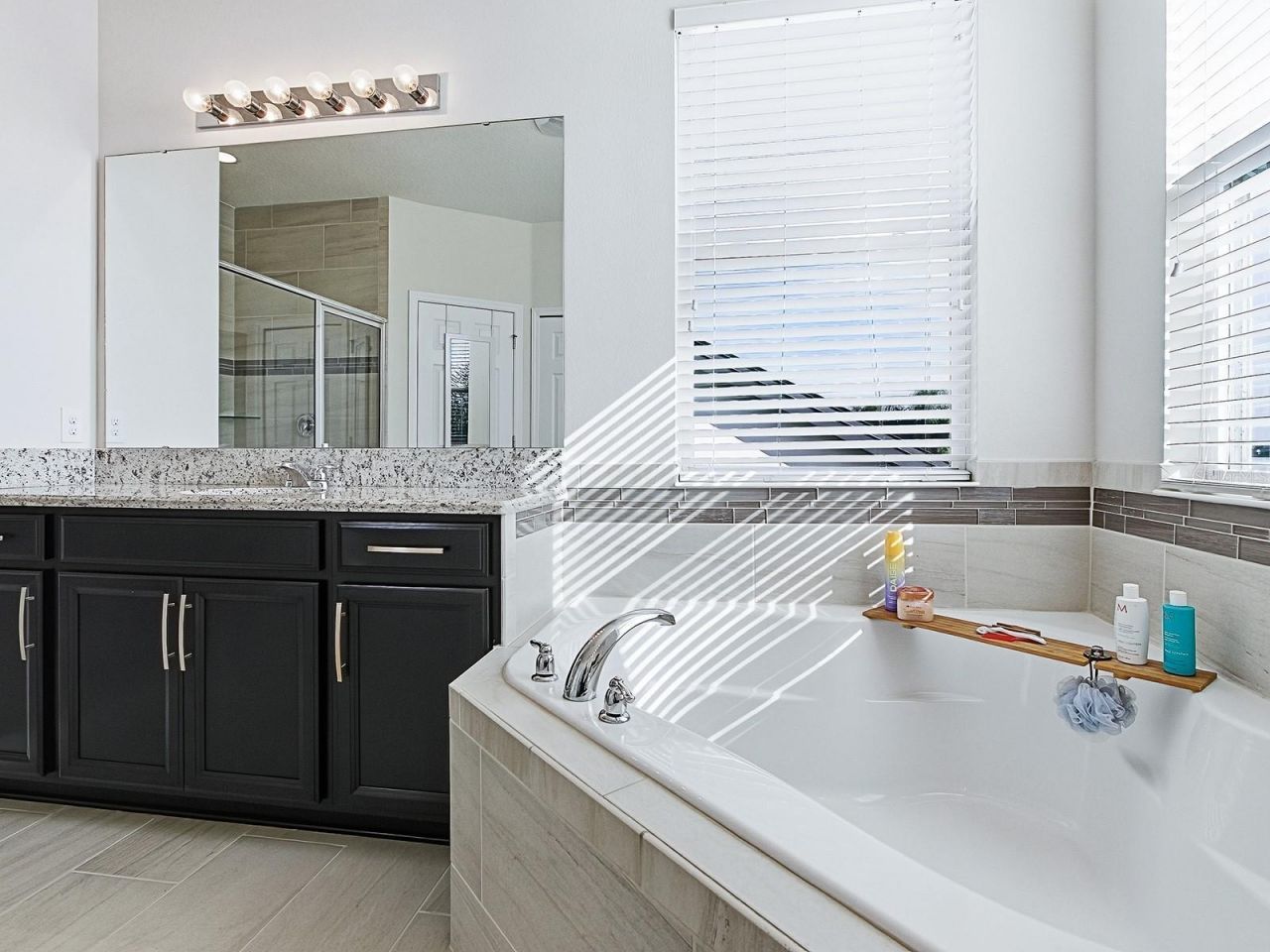 417 Blue Cypress Drive, Groveland, FL 34736 Photo