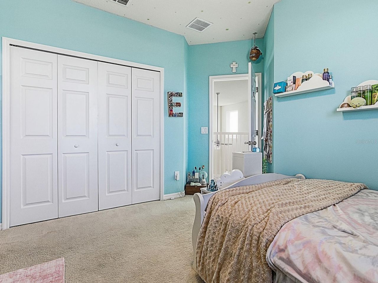 417 Blue Cypress Drive, Groveland, FL 34736 Photo
