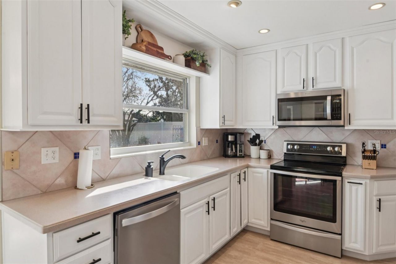 1945 59th Street N, Saint Petersburg, FL 33710 Photo