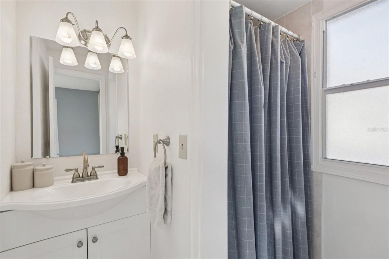 1945 59th Street N, Saint Petersburg, FL 33710 Photo