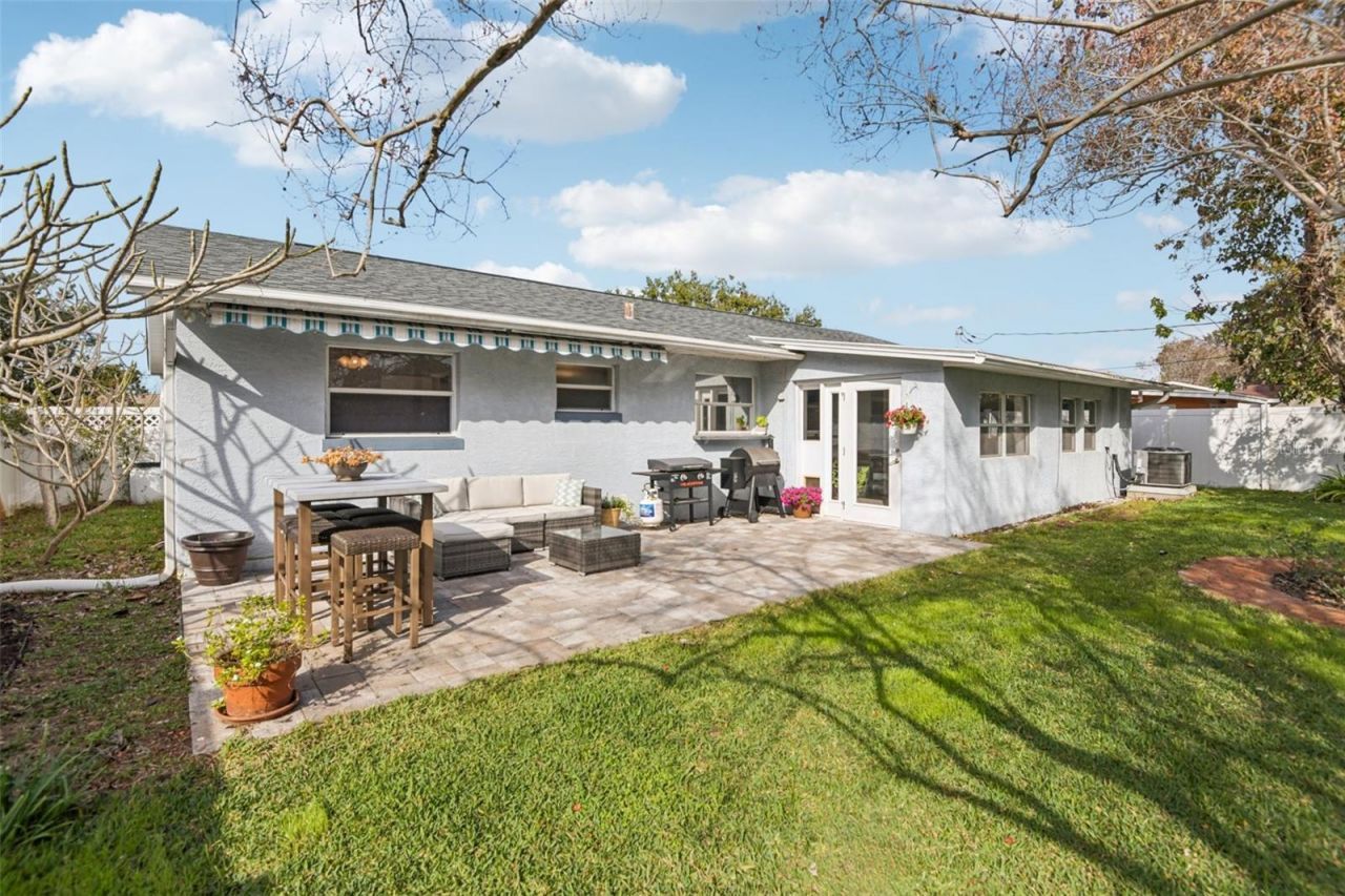 1945 59th Street N, Saint Petersburg, FL 33710 Photo