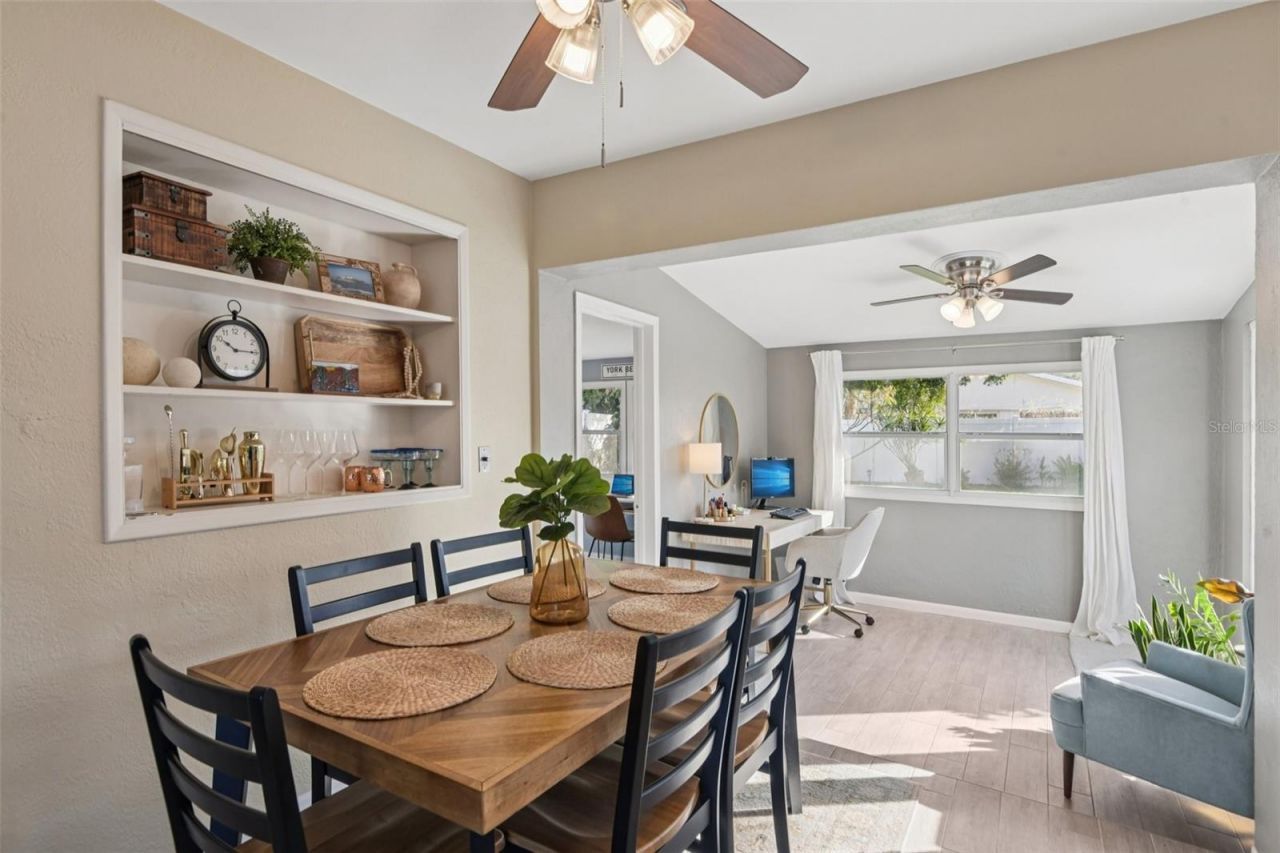 1945 59th Street N, Saint Petersburg, FL 33710 Photo