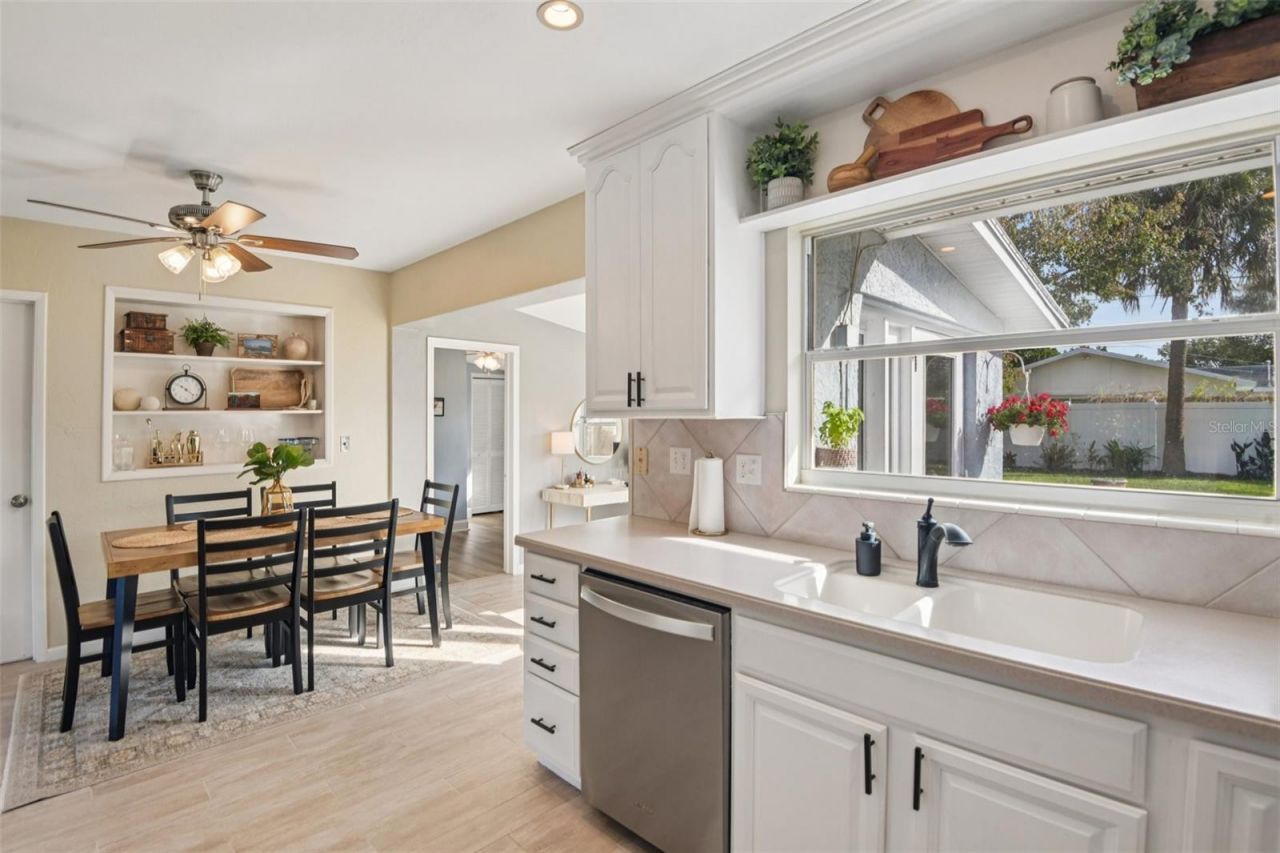 1945 59th Street N, Saint Petersburg, FL 33710 Photo